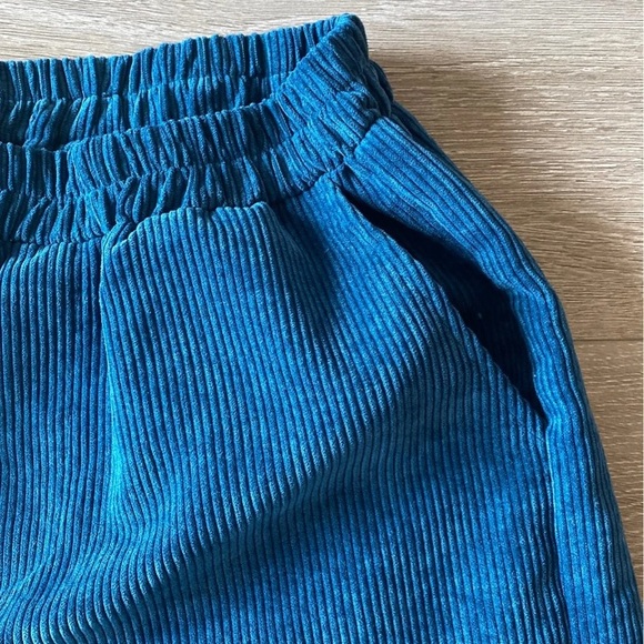 Corduroy wide leg pants with pockets - Picture 3 of 3